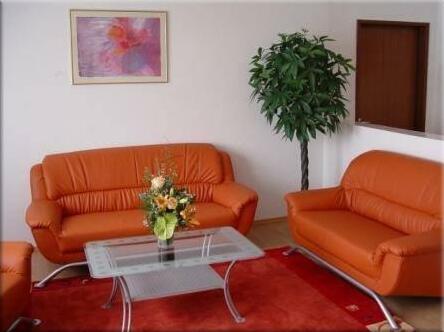 City Hotel Waldkraiburg - Photo3