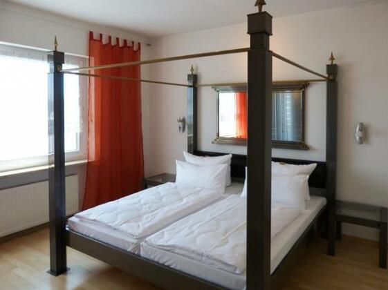 City Hotel Waldkraiburg - Photo4