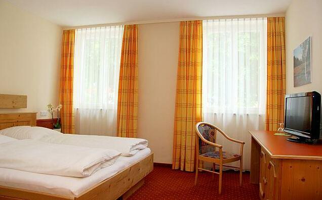Braustuble und Hotel zur Post - Photo4