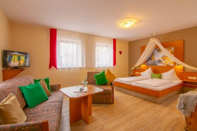 Landhotel Drei Lilien - Photo5