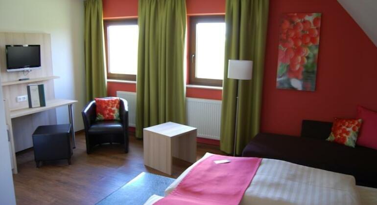 Gasthof Linden & Wildkrauterhotel - Photo5