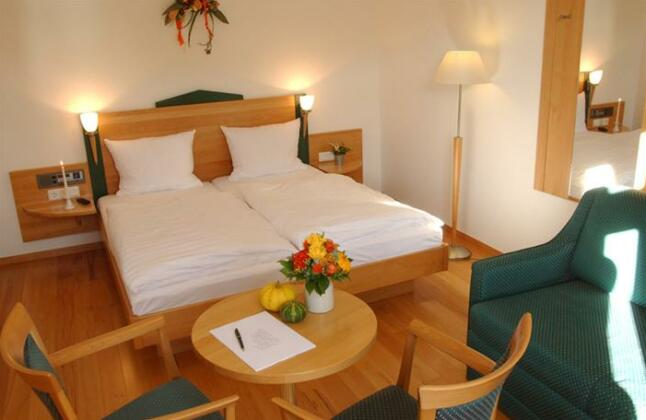 Weingutshotel St Michael Wintrich - Photo2