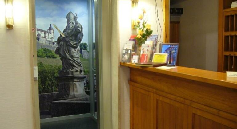 Hotel Alter Kranen - Photo3