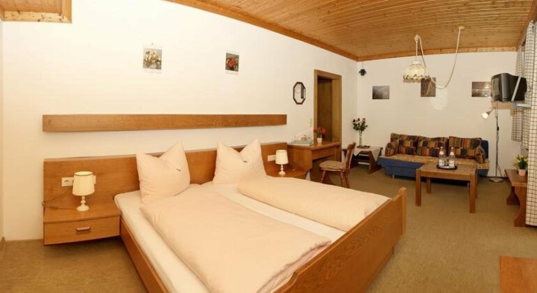 Pension Sonnleit'n - Urlaub mit Hund - Photo4