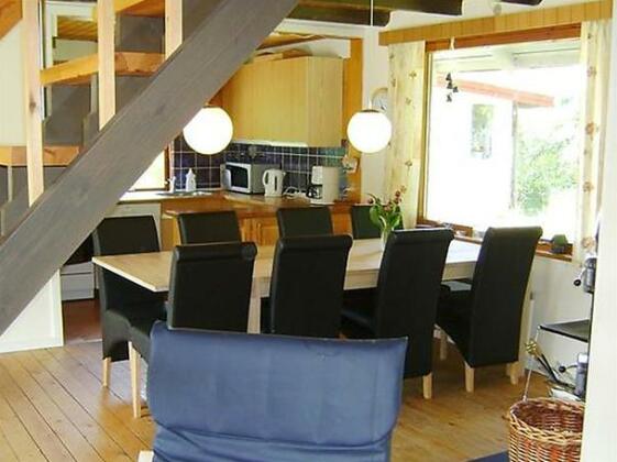 Four-Bedroom Holiday home in Allingabro 1 - Photo3