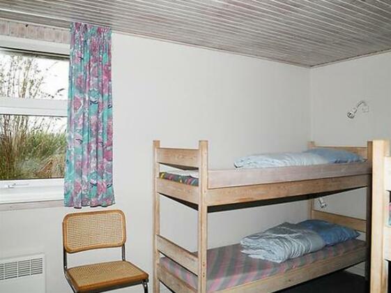 Three-Bedroom Holiday home in Allingabro 1 - Photo5