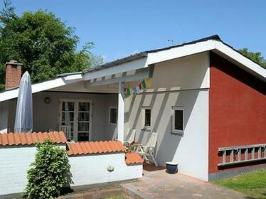 Two-Bedroom Holiday home in Allingabro 3