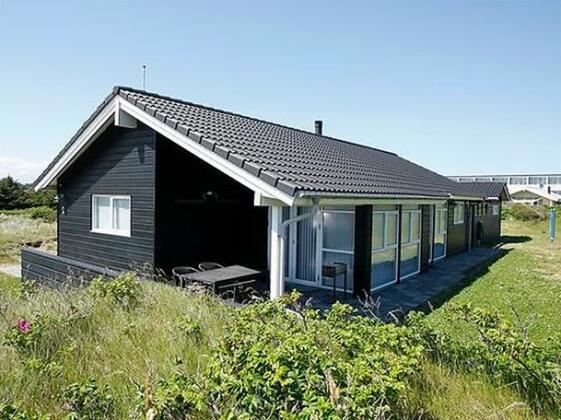 Three-Bedroom Holiday home in Blokhus 13 - Photo2