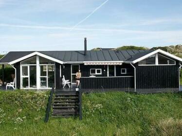 Two-Bedroom Holiday home in Blokhus 2