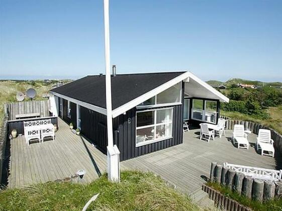 Two-Bedroom Holiday home in Blokhus 3 - Photo2