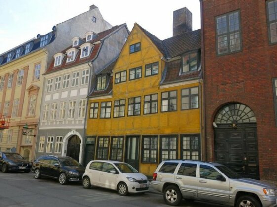 Apartment Historical Building 1374-1