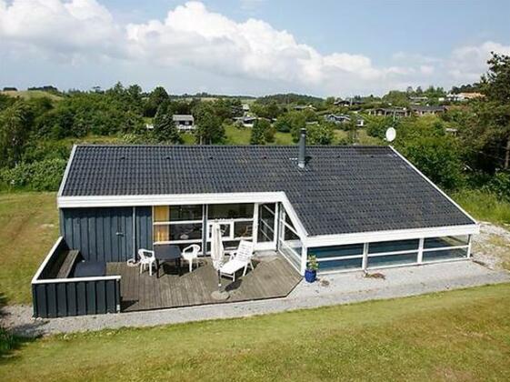 Four-Bedroom Holiday home in Ebeltoft 11 - Photo2