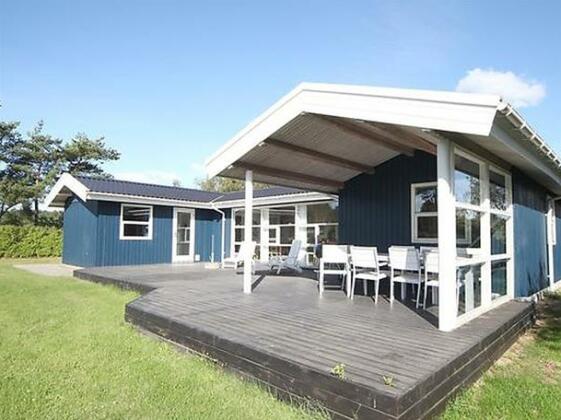 Four-Bedroom Holiday home in Ebeltoft 13 - Photo2