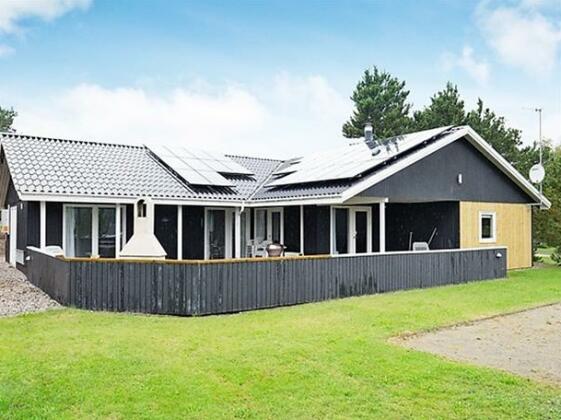 Four-Bedroom Holiday home in Ebeltoft 4 - Photo2