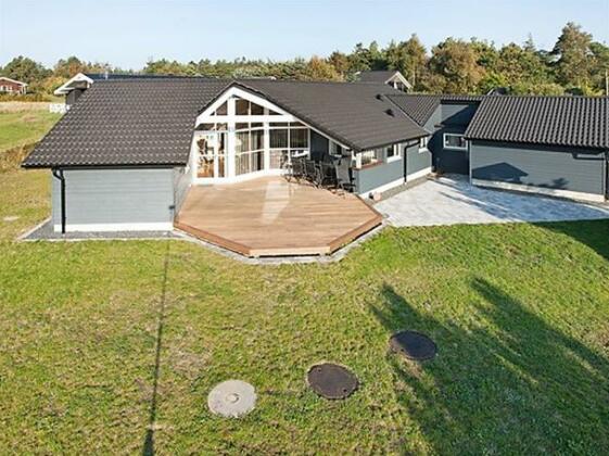Four-Bedroom Holiday home in Ebeltoft 5