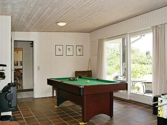 Four-Bedroom Holiday home in Ebeltoft 6 - Photo2