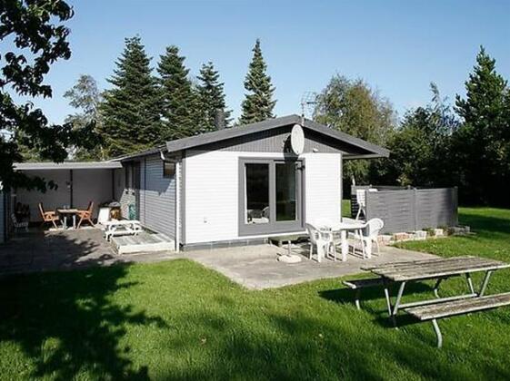 Two-Bedroom Holiday home in Ebeltoft 2 - Photo2