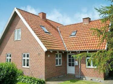 Four-Bedroom Holiday home in Ribe 2
