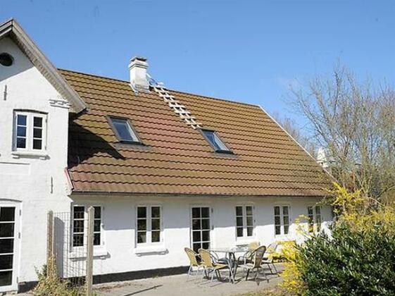 Two-Bedroom Holiday home in Ribe 1