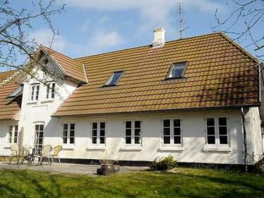 Two-Bedroom Holiday home in Ribe 2