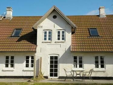 Two-Bedroom Holiday home in Ribe 3