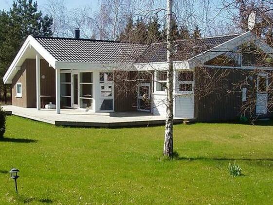 Three-Bedroom Holiday home in Faxe Ladeplads