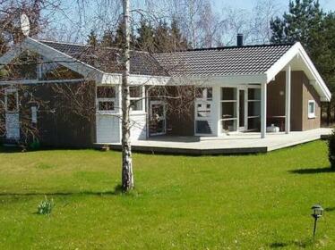 Three-Bedroom Holiday home in Faxe Ladeplads