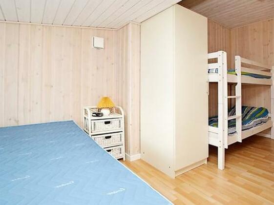 Three-Bedroom Holiday home in Glesborg 40 - Photo4