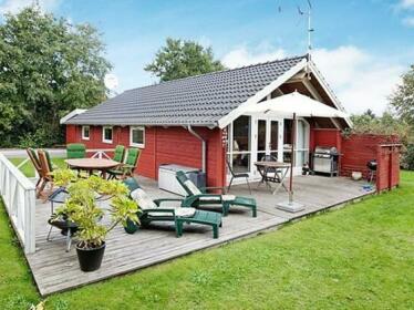 Two-Bedroom Holiday home in Glesborg 15