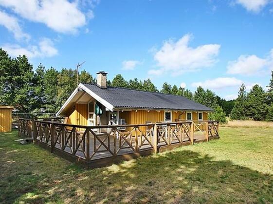 Three-Bedroom Holiday home in Jerup 1 - Photo2