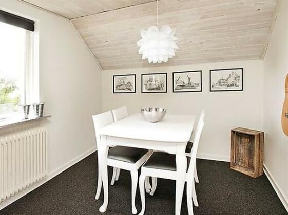 Two-Bedroom Holiday home in Frederikshavn 2 - Photo5