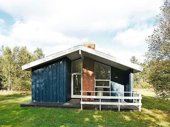 Two-Bedroom Holiday home in Jerup 2 - Photo2
