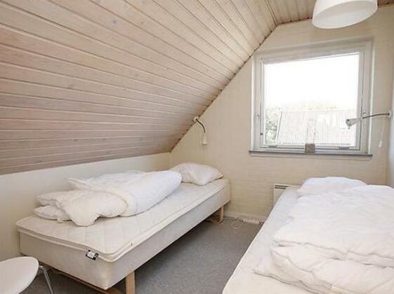 Two-Bedroom Holiday home in Skagen 5 - Photo3