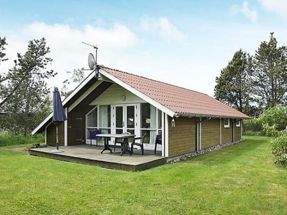 Two-Bedroom Holiday home in Strandby 1 - Photo2