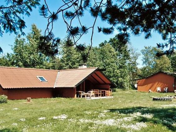 Five-Bedroom Holiday home in Grenaa - Photo2