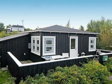 Two-Bedroom Holiday home in Grenaa 1