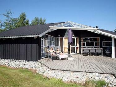 Four-Bedroom Holiday home in Gilleleje 1