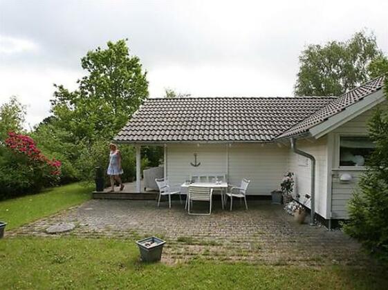 Three-Bedroom Holiday home in Dronningmolle 5