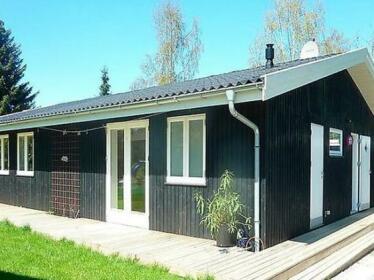Three-Bedroom Holiday home in Dronningmolle 8