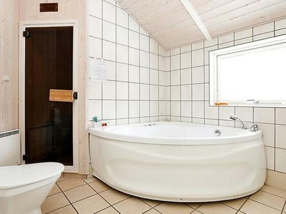 Three-Bedroom Holiday home in Gilleleje 3 - Photo5
