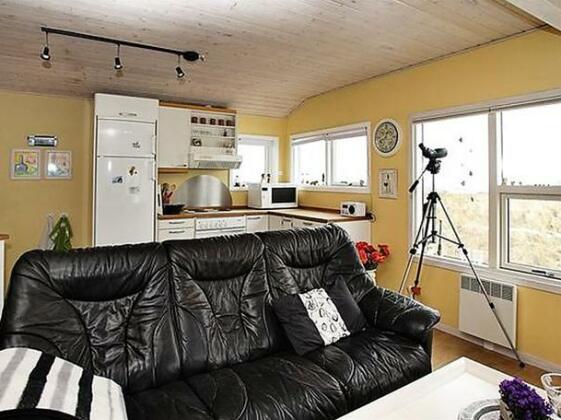 Two-Bedroom Holiday home in Lokken 8 - Photo3