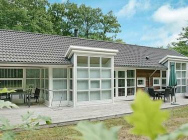 Four-Bedroom Holiday home in Hasle 5