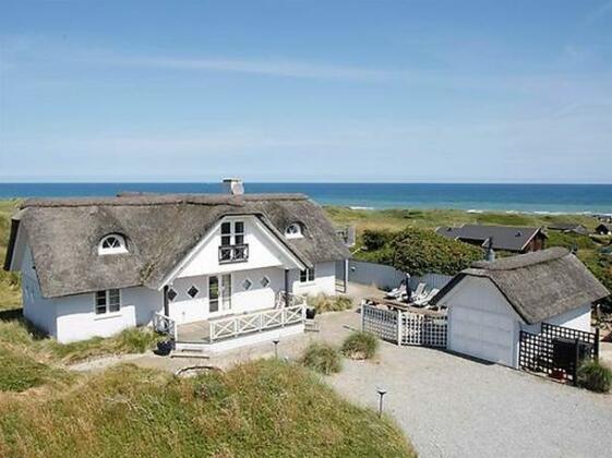 Six-Bedroom Holiday home in Hirtshals - Photo4