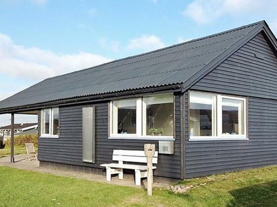 Two-Bedroom Holiday home in Lokken 10 - Photo2