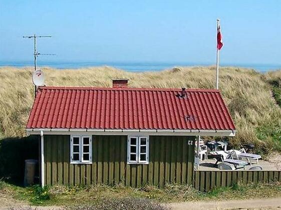 Two-Bedroom Holiday home in Lokken 24 - Photo2