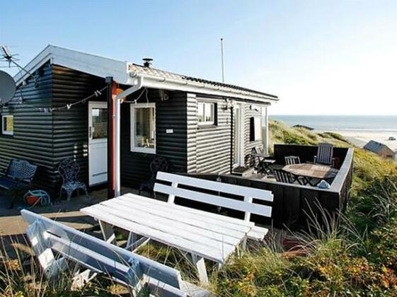 Two-Bedroom Holiday home in Lokken 4 - Photo2