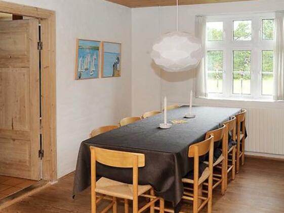 Eight-Bedroom Holiday home in Ulfborg - Photo2