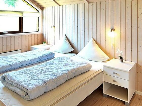 Three-Bedroom Holiday home in Ulfborg 10 - Photo4