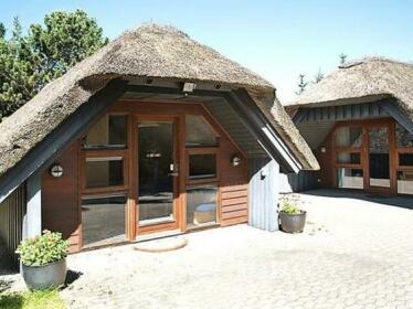 Two-Bedroom Holiday home in Ringkobing 10
