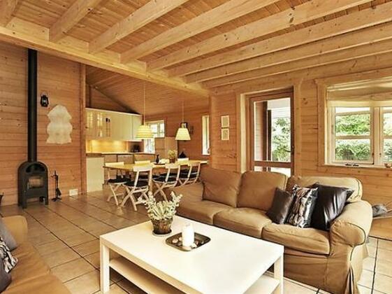 Four-Bedroom Holiday home in Kalundborg 1 - Photo5